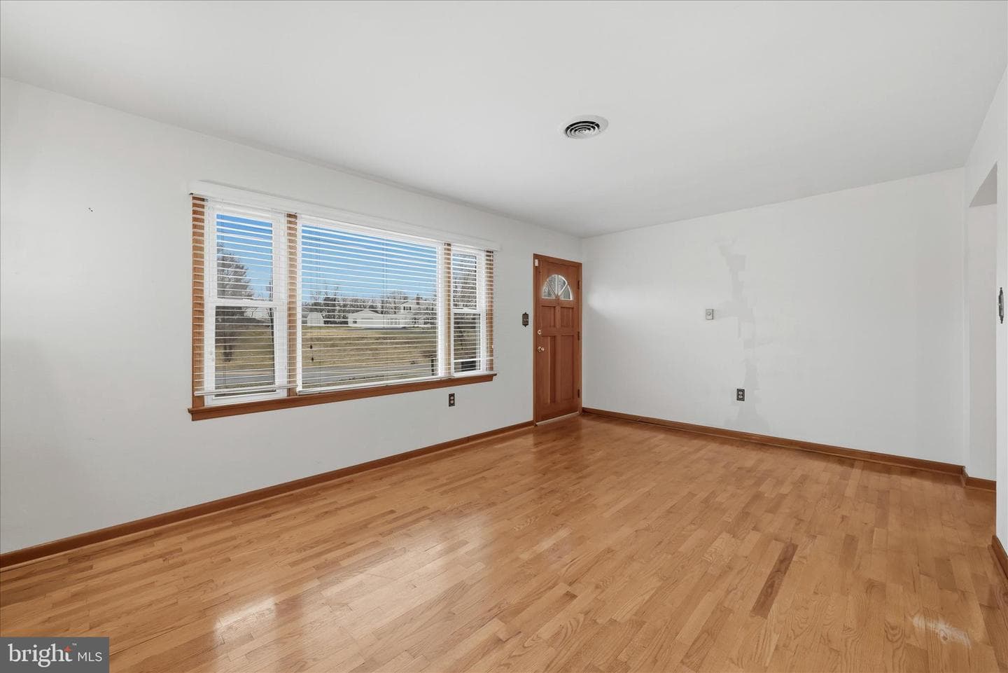 135 Meade Drive photo 10