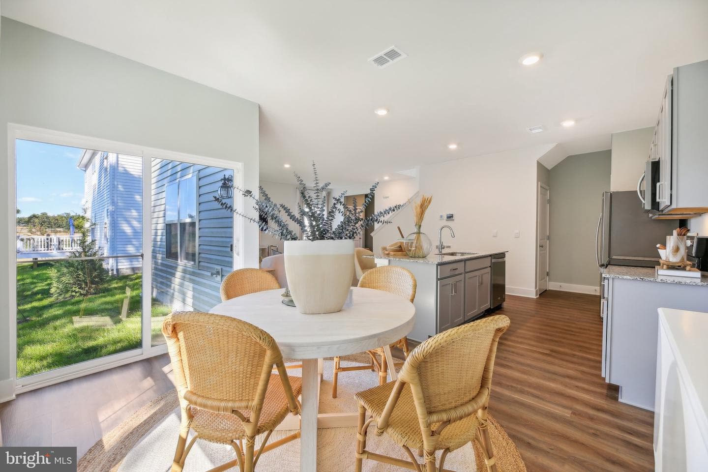 124 Wappinger Terrace photo 8