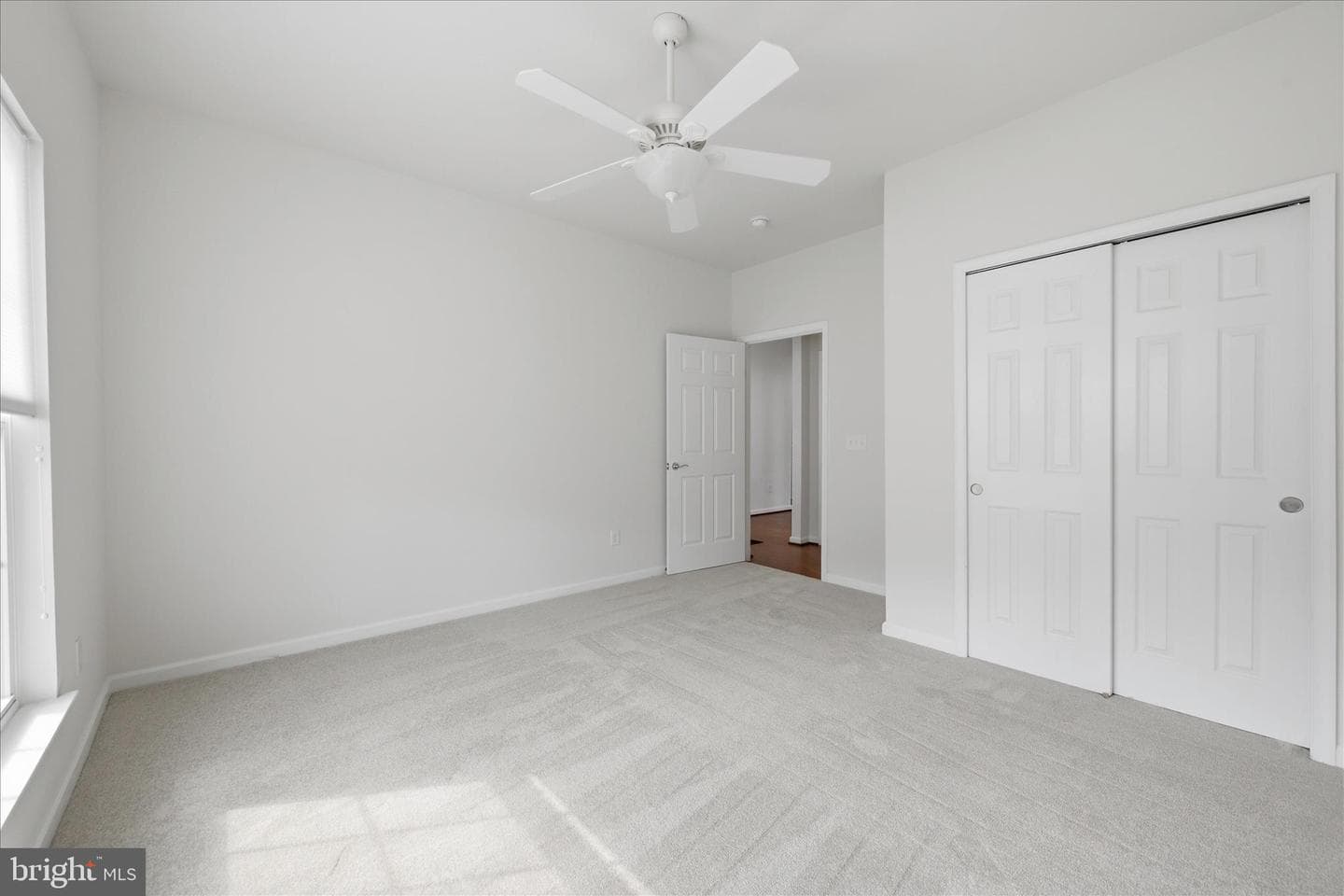 121 Hayvenhurst Court photo 19