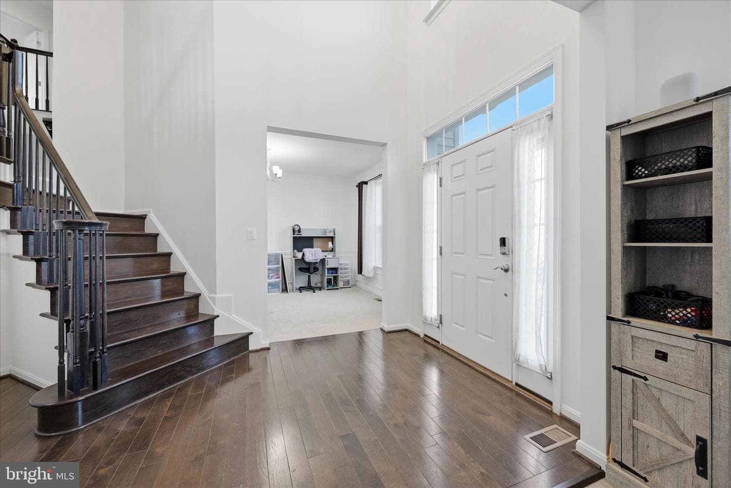 101 Radford Court photo 11