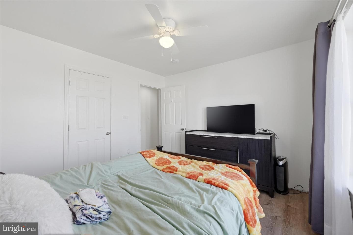 101 Radford Court photo 40