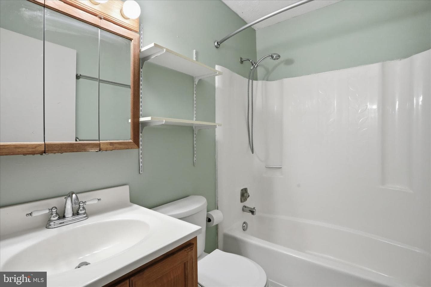 402 Carroll Drive photo 14