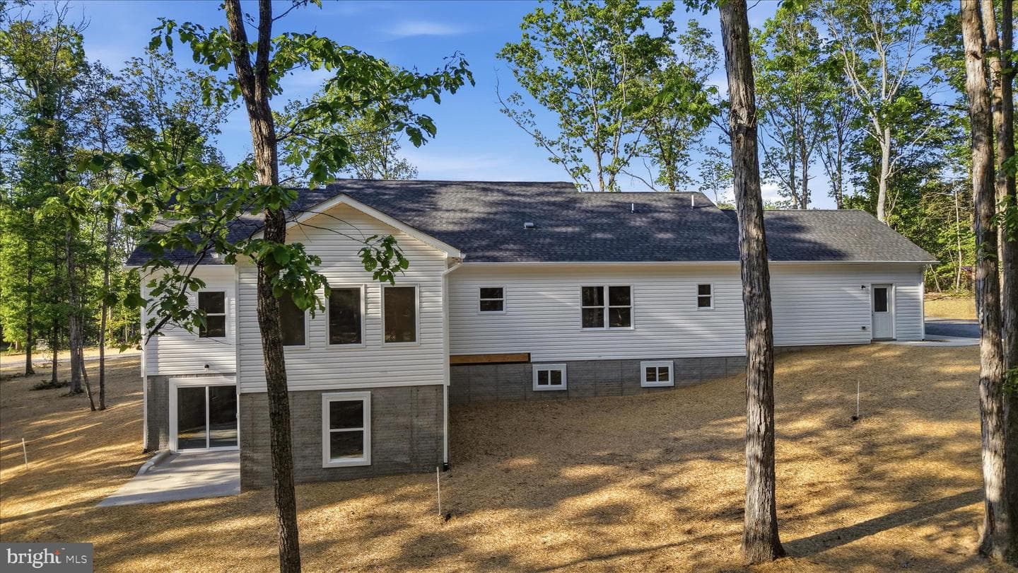123 Stetson Street photo 56