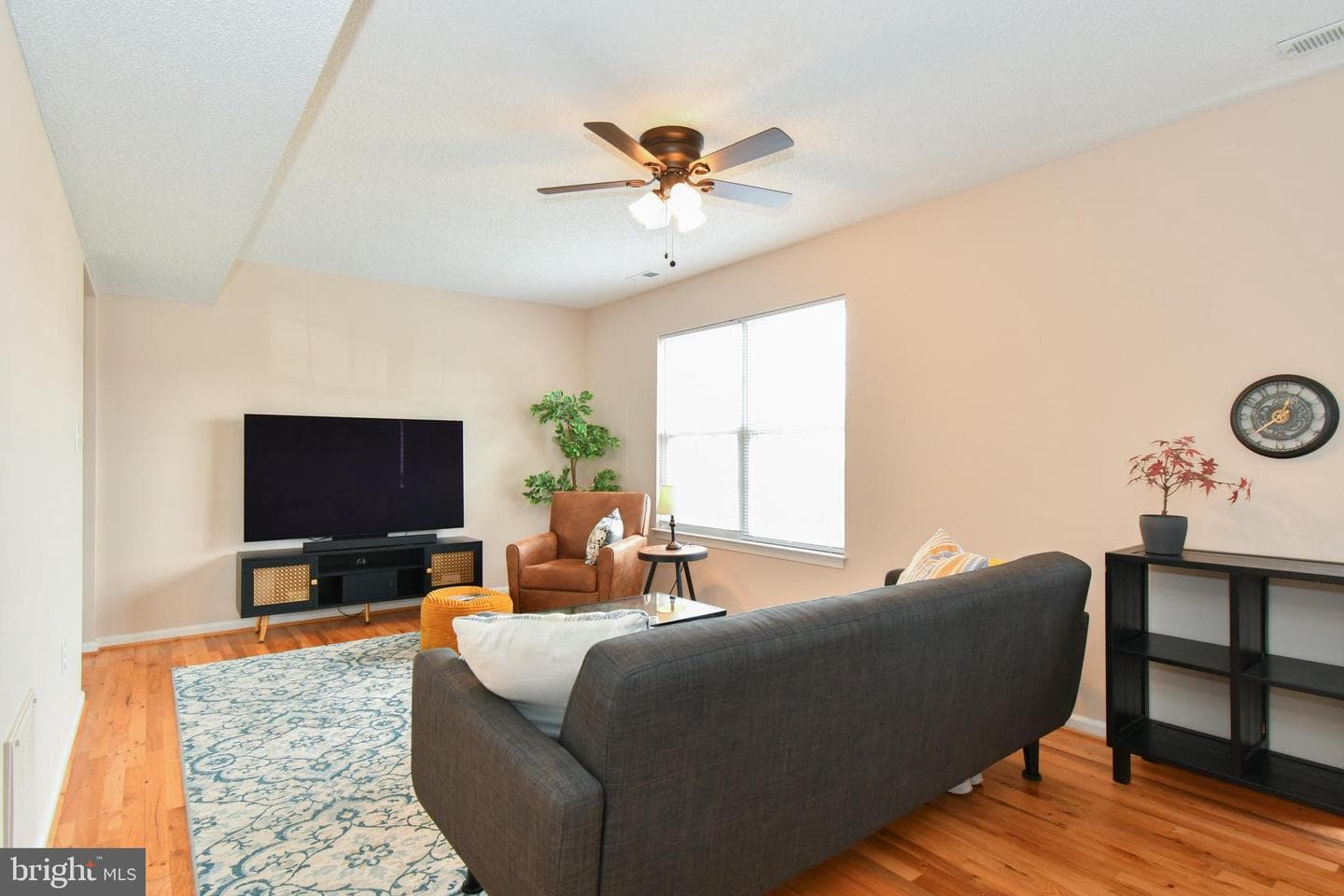 407 Emily Lane photo 3