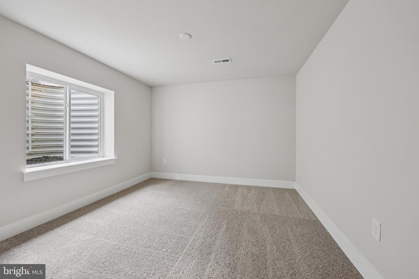 239 Hydrangea Way photo 32