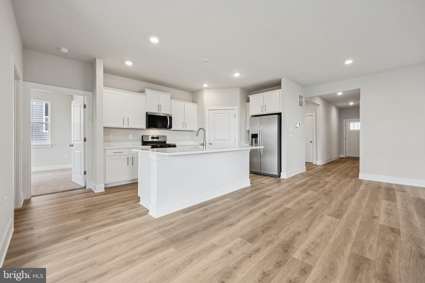 239 Hydrangea Way photo 9