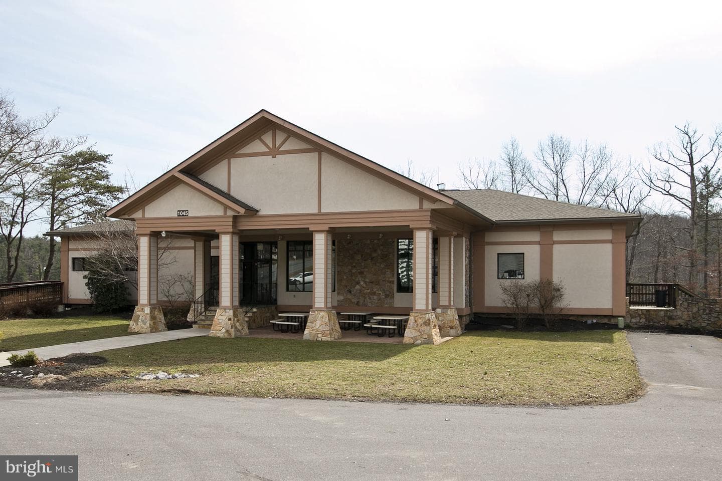 106 Greenwood Court photo 37