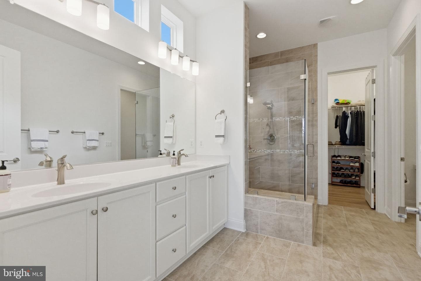 121 Milkweed Dr photo 24