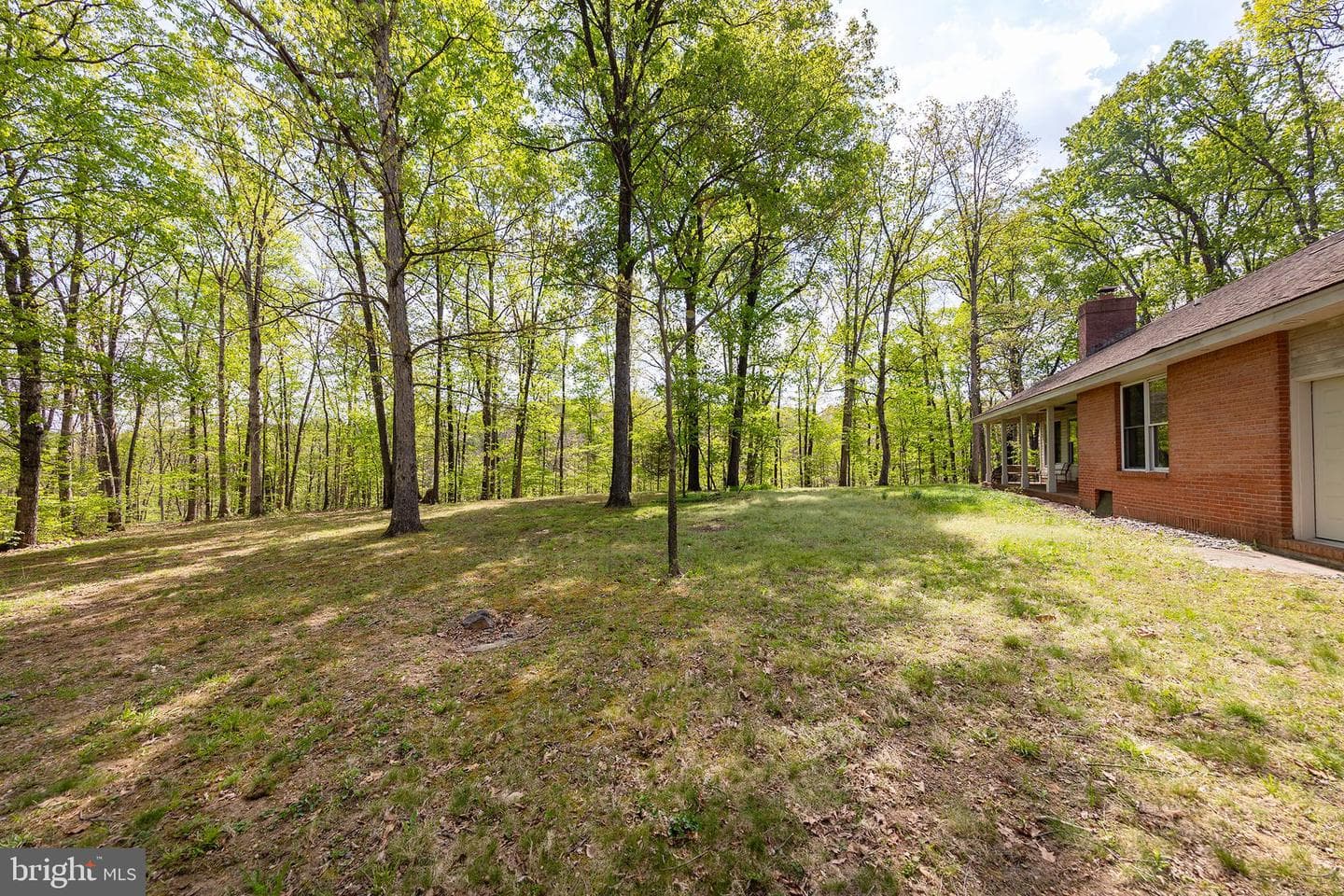 221 Settlers Lane photo 37