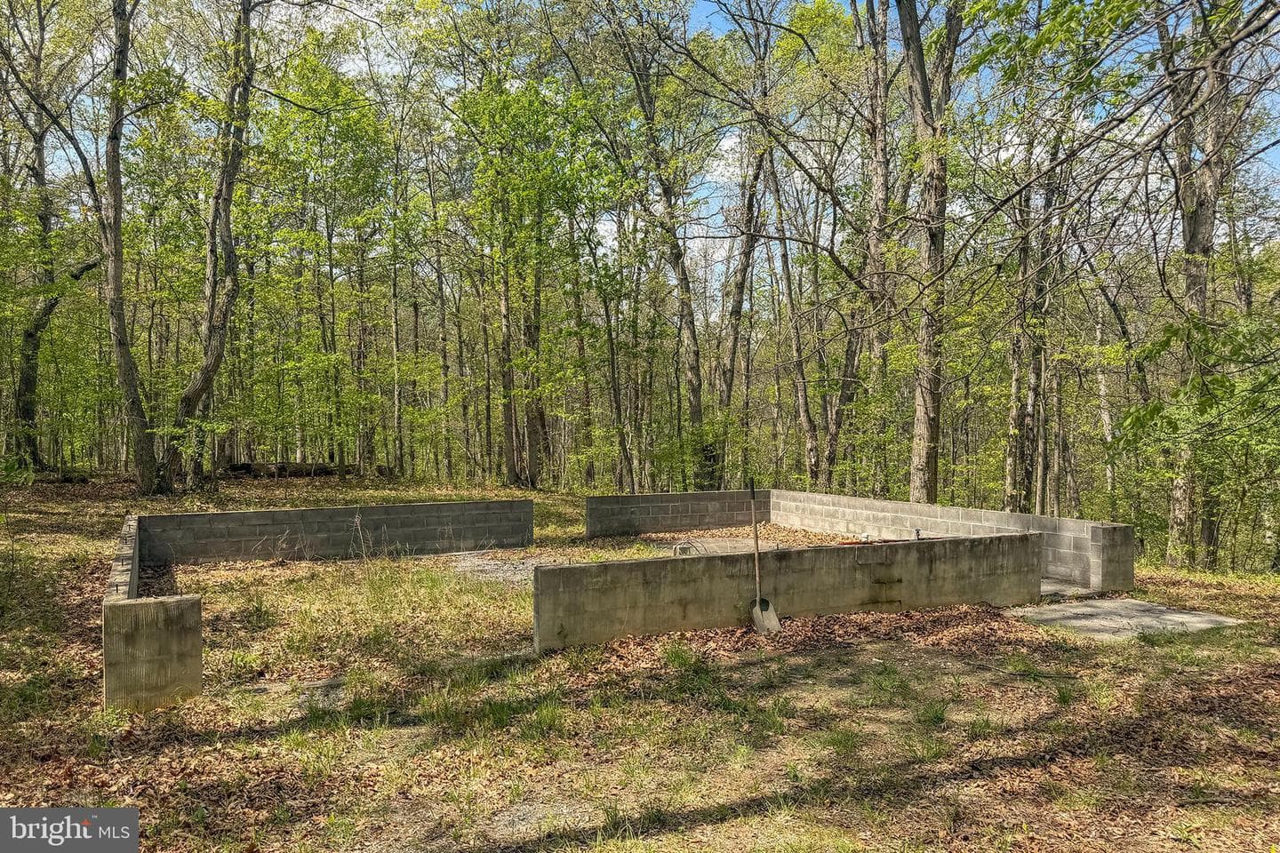 221 Settlers Lane photo 47