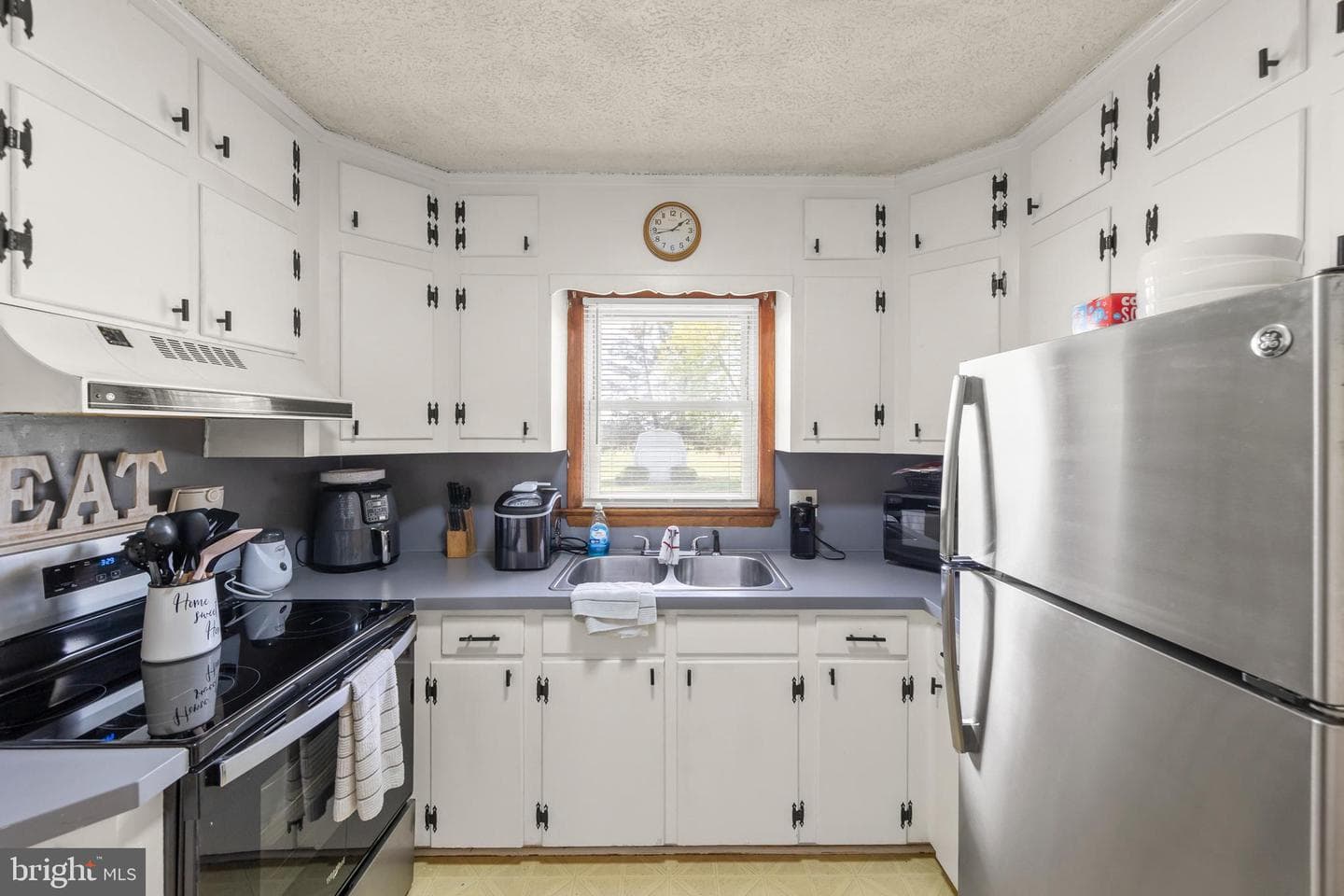 100 Virginia Drive photo 10
