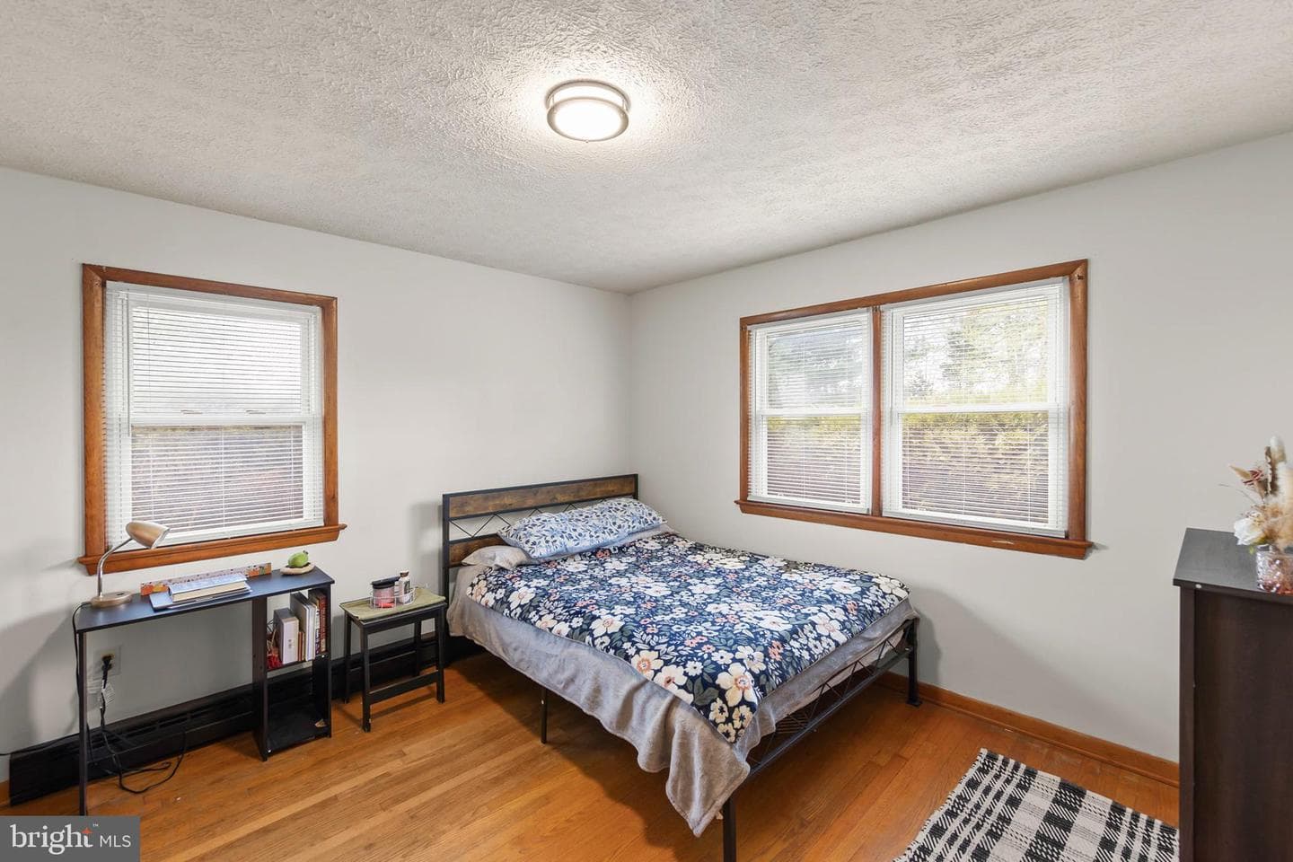 100 Virginia Drive photo 24