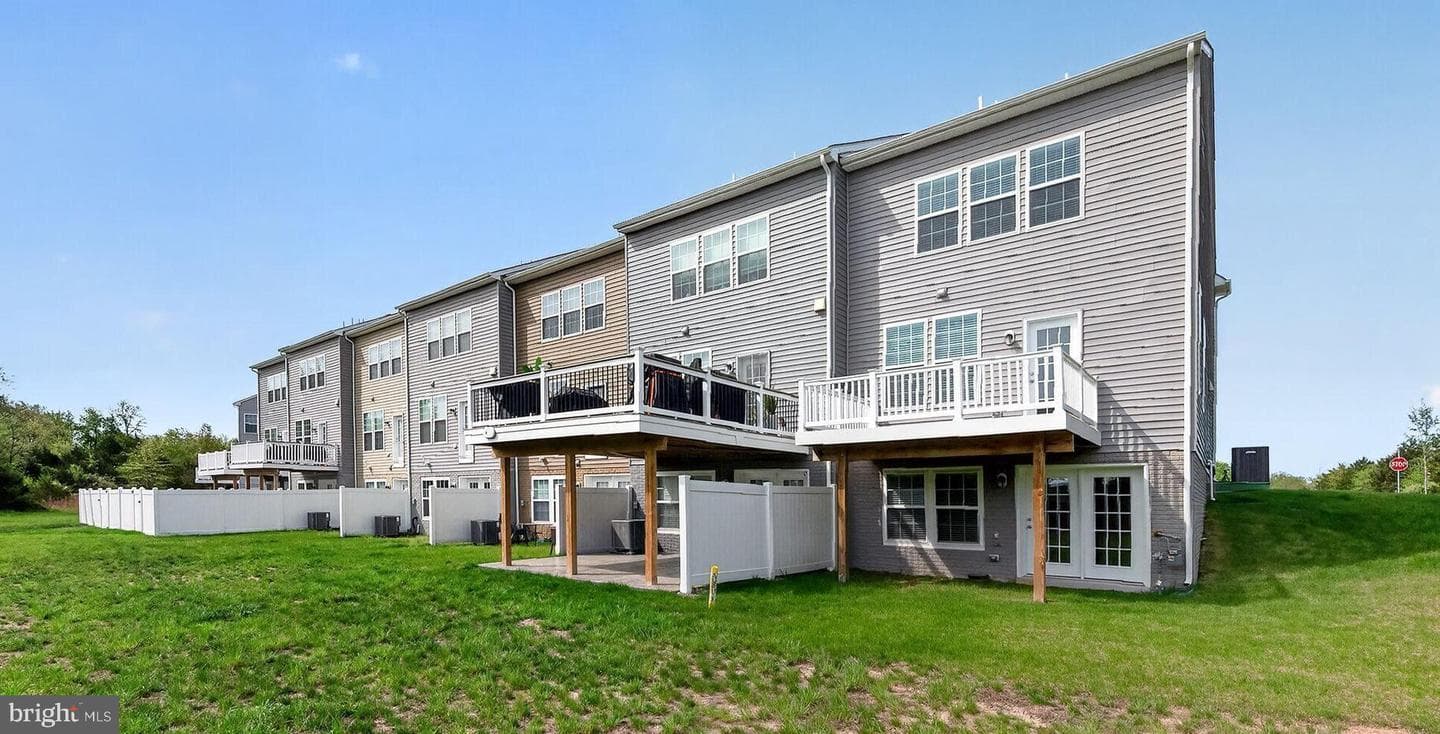 154 Copeley Circle photo 22