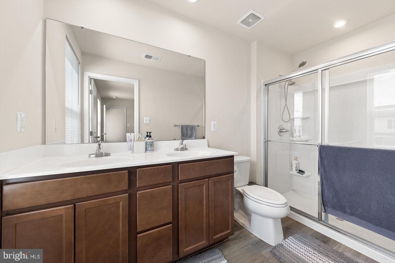 145 Dursley Cir photo 23