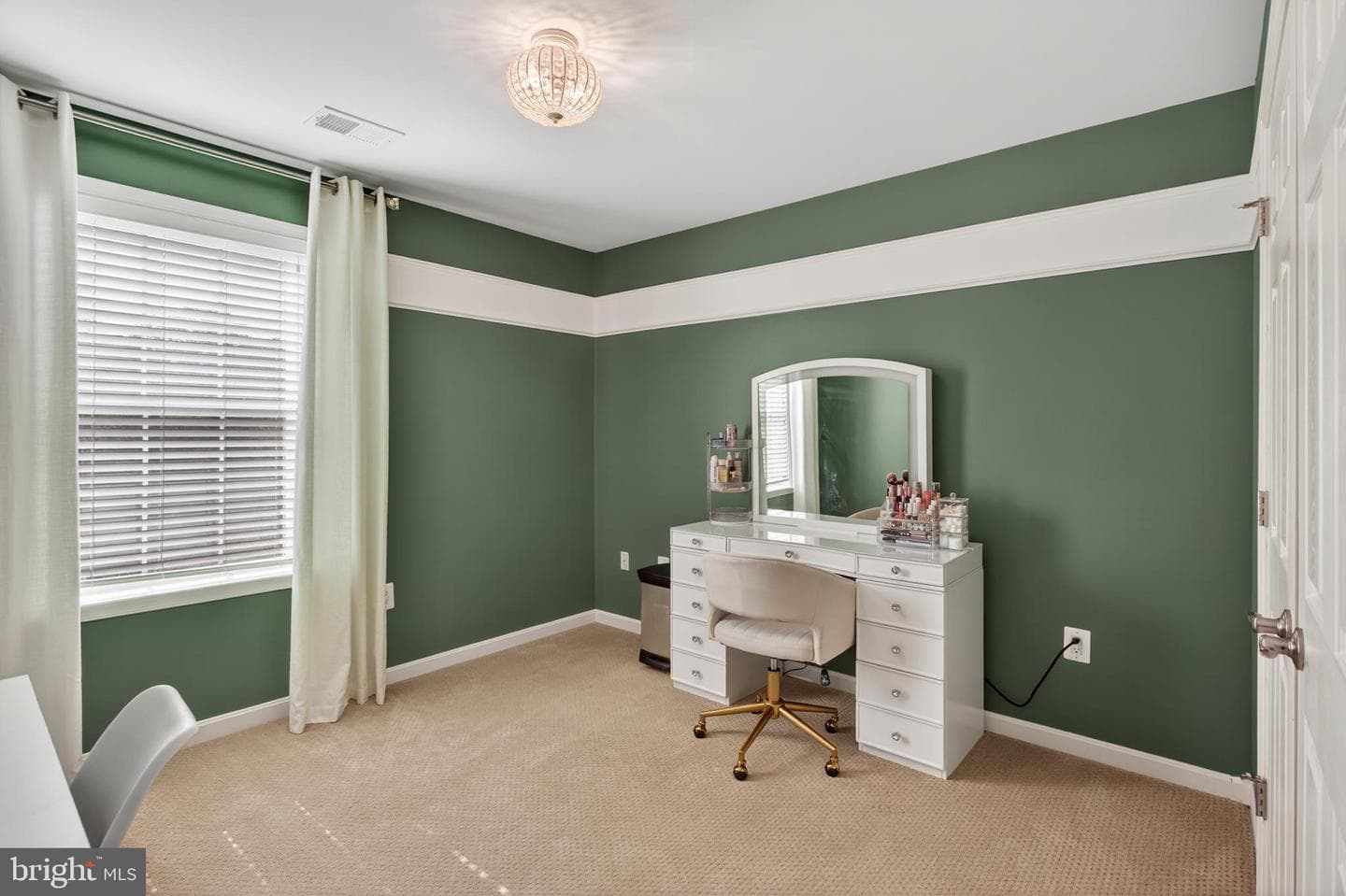 419 Lynnehaven Drive photo 49