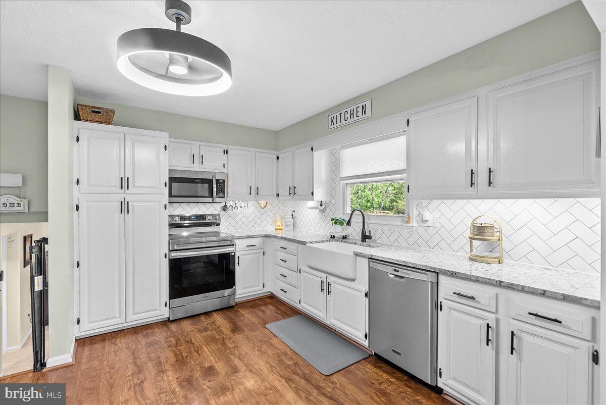 108 Wythe Avenue photo 7