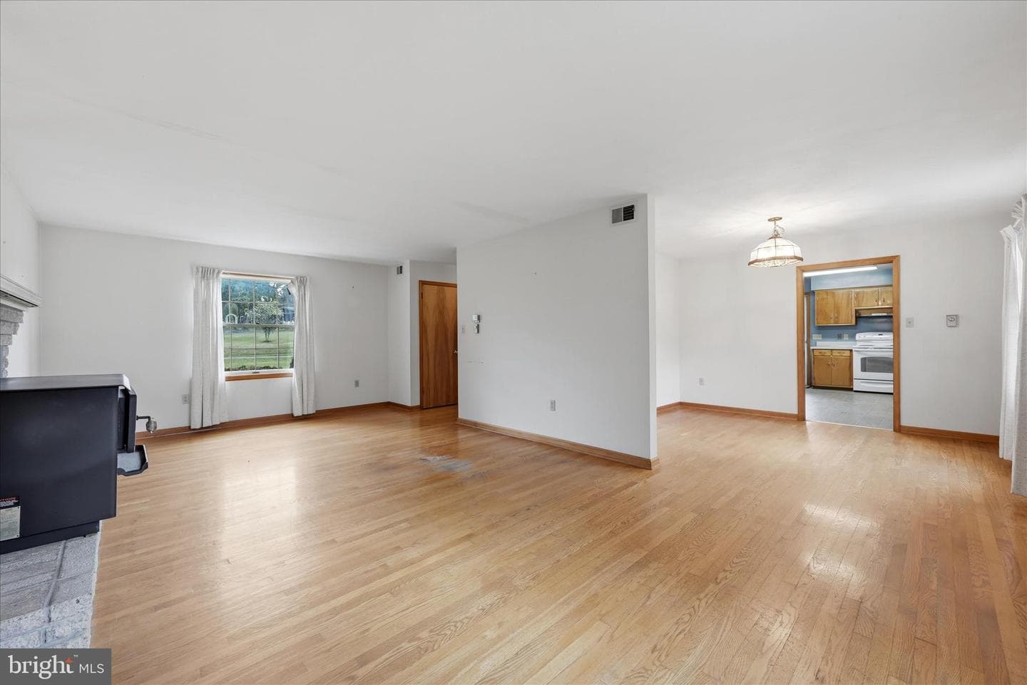 103 Cambridge Place photo 15