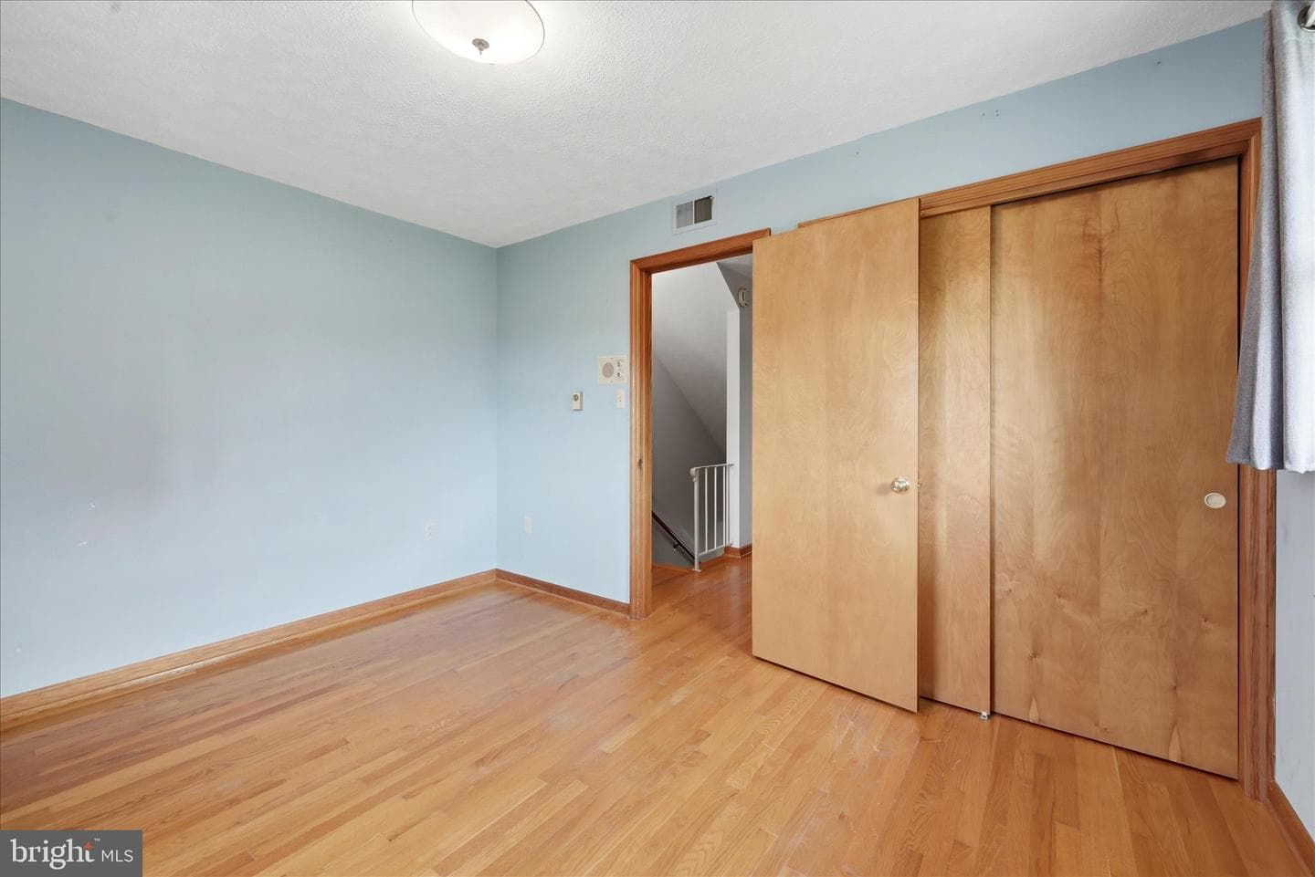 103 Cambridge Place photo 32