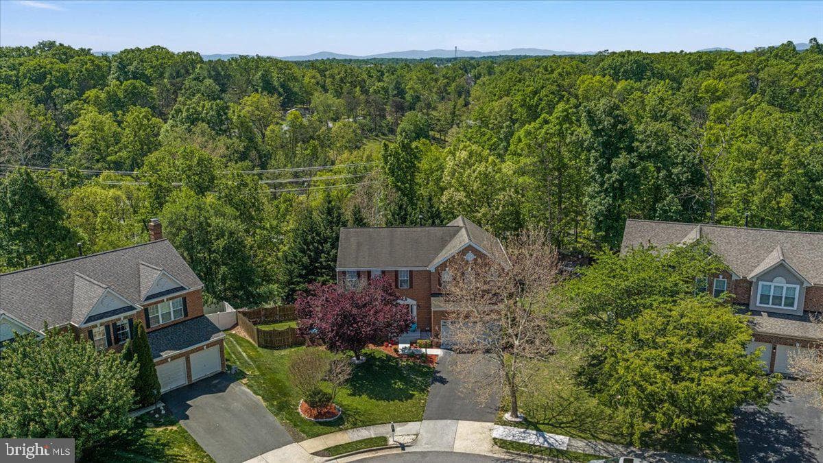 326 Morlyn Drive photo 47