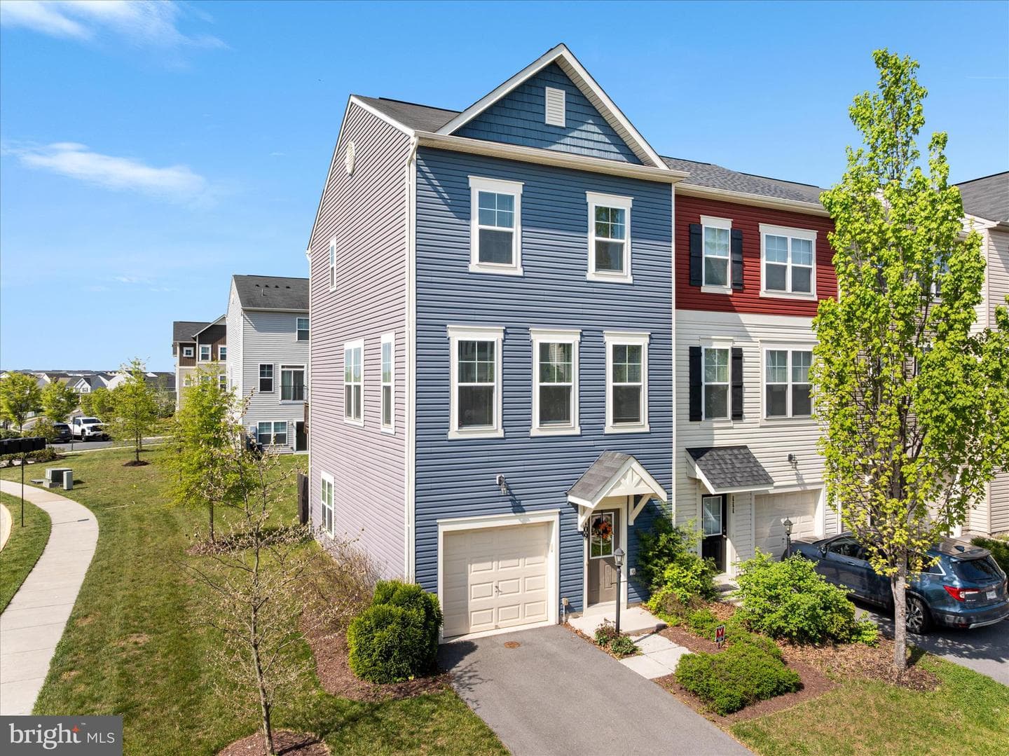 109 Splendor Garden Way photo 2