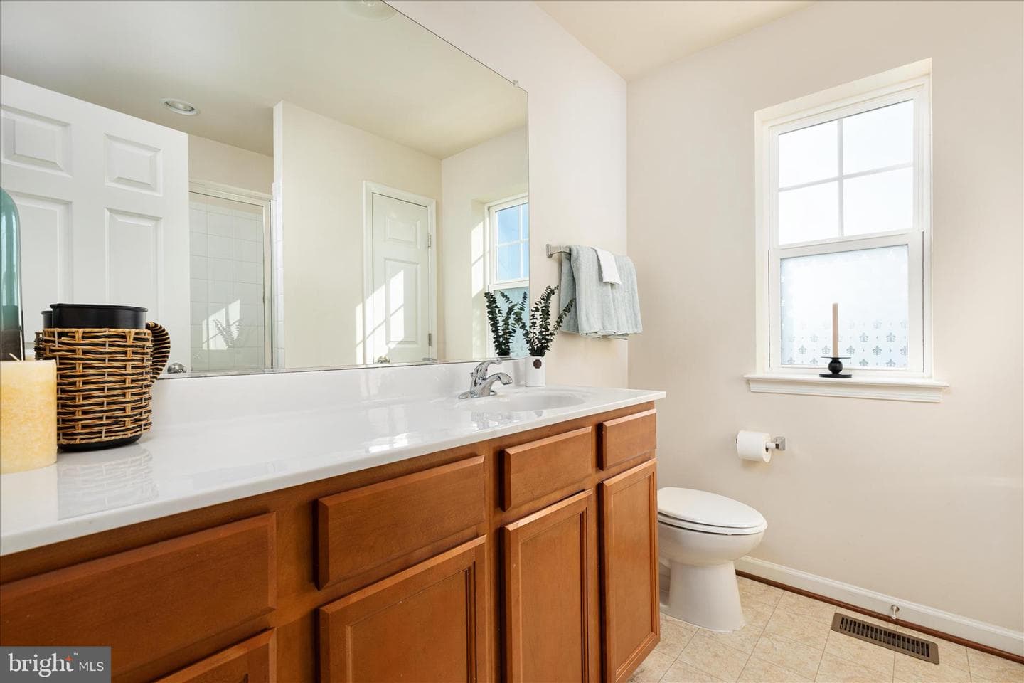 109 Splendor Garden Way photo 22