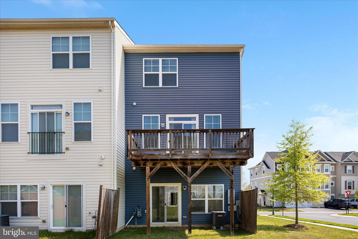 109 Splendor Garden Way photo 33