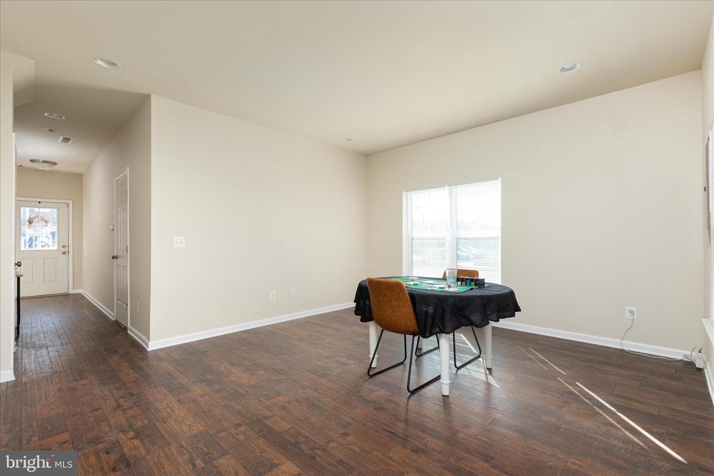 109 Splendor Garden Way photo 6