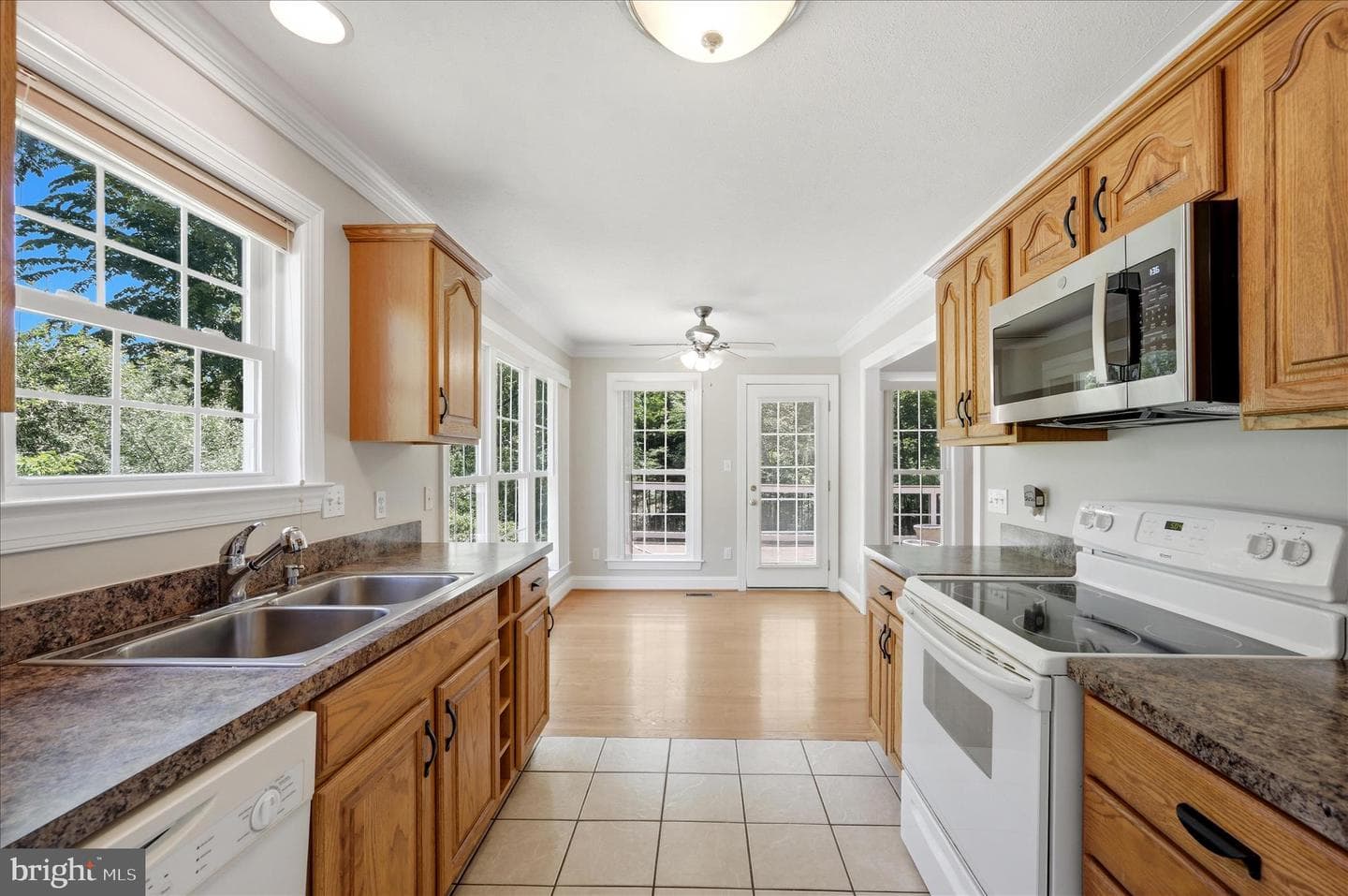 1201 Lakeview Drive photo 22