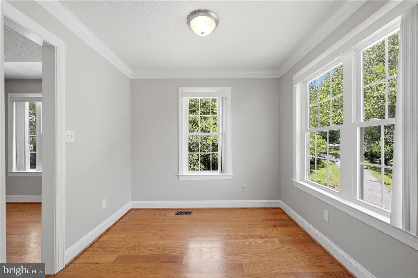 1201 Lakeview Drive photo 24