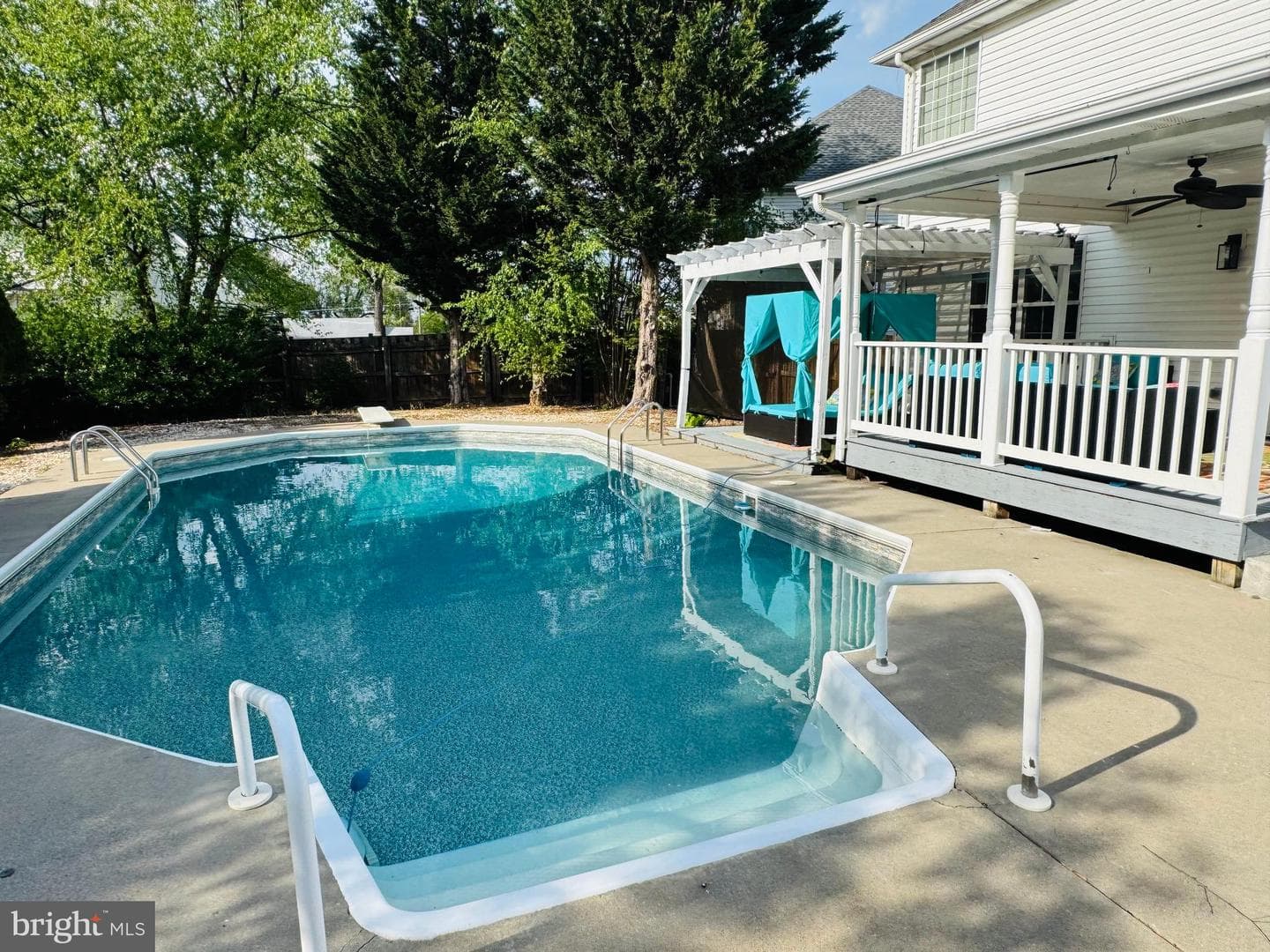 104 Fancy Court photo 9