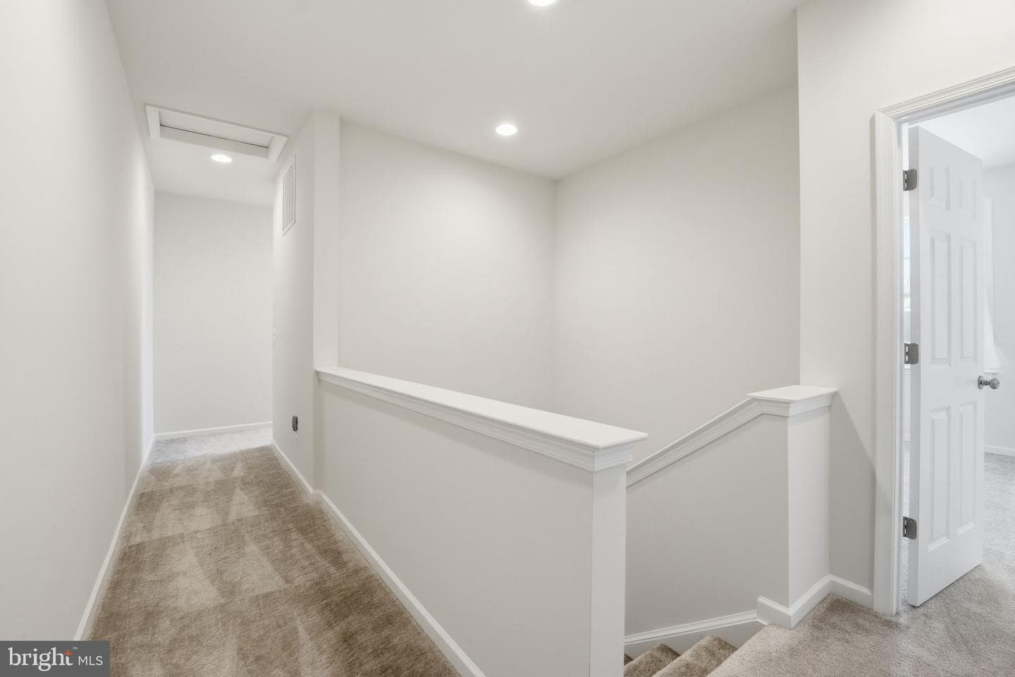 109 Goshen photo 18