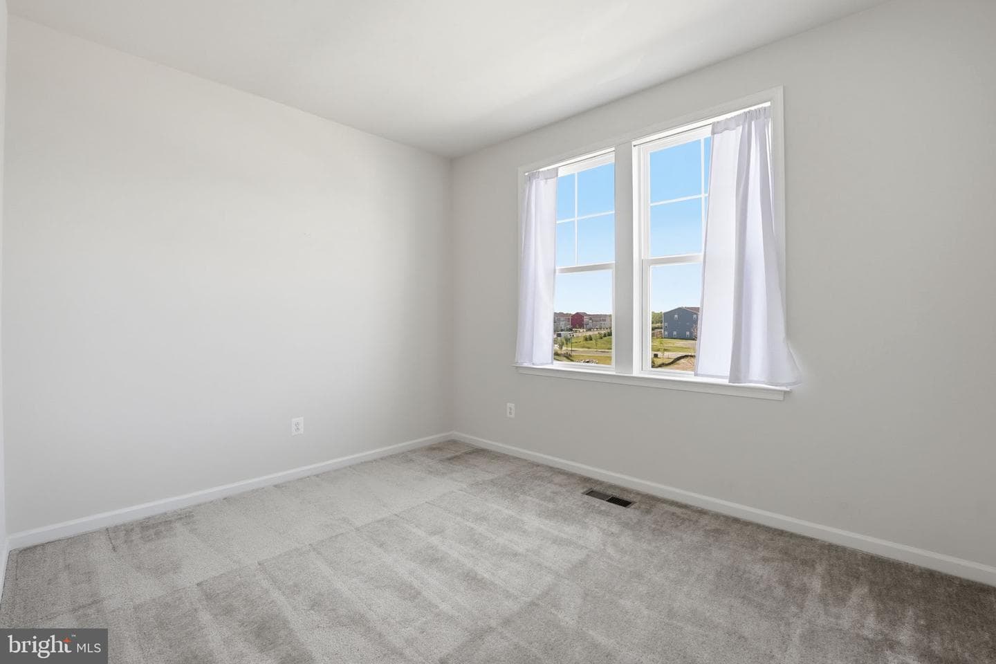 109 Goshen photo 29