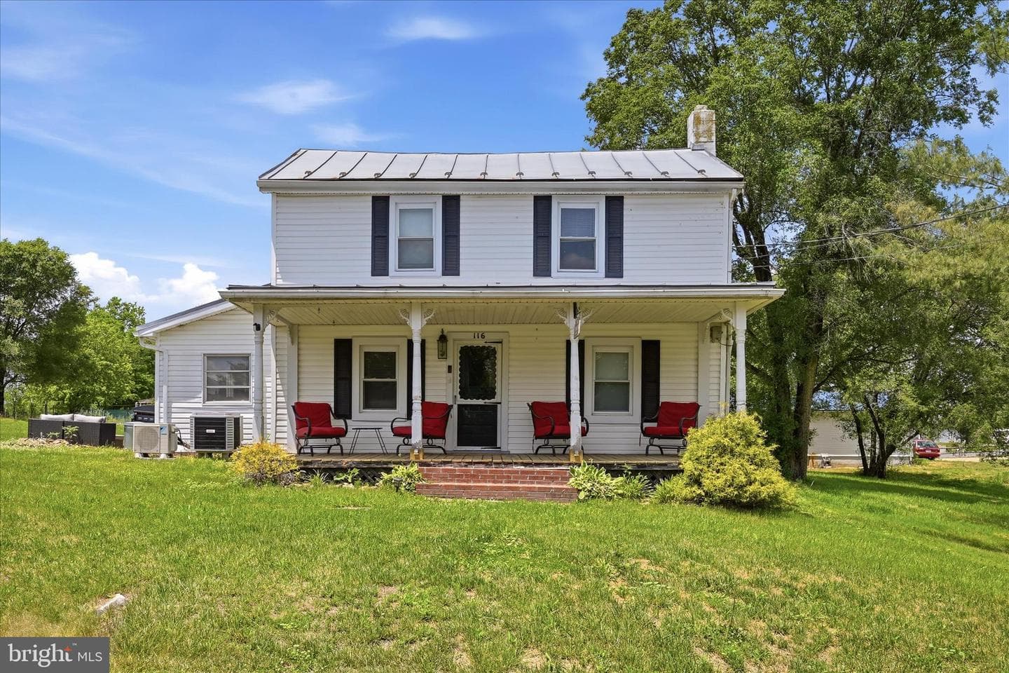 116 Country Lane photo 3