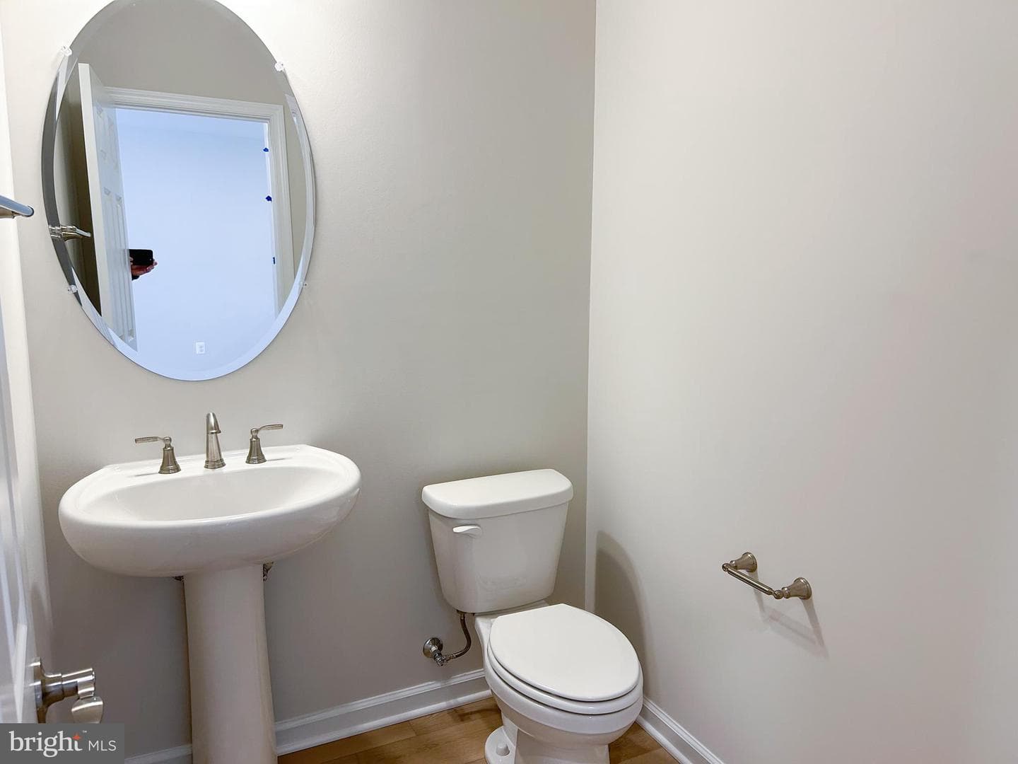 111 Heirloom Way photo 11
