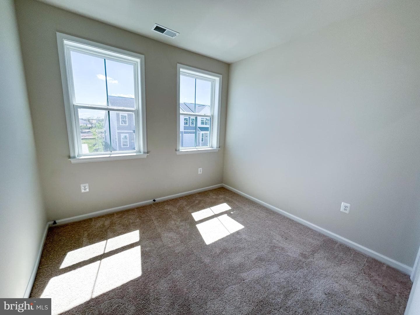 111 Heirloom Way photo 18