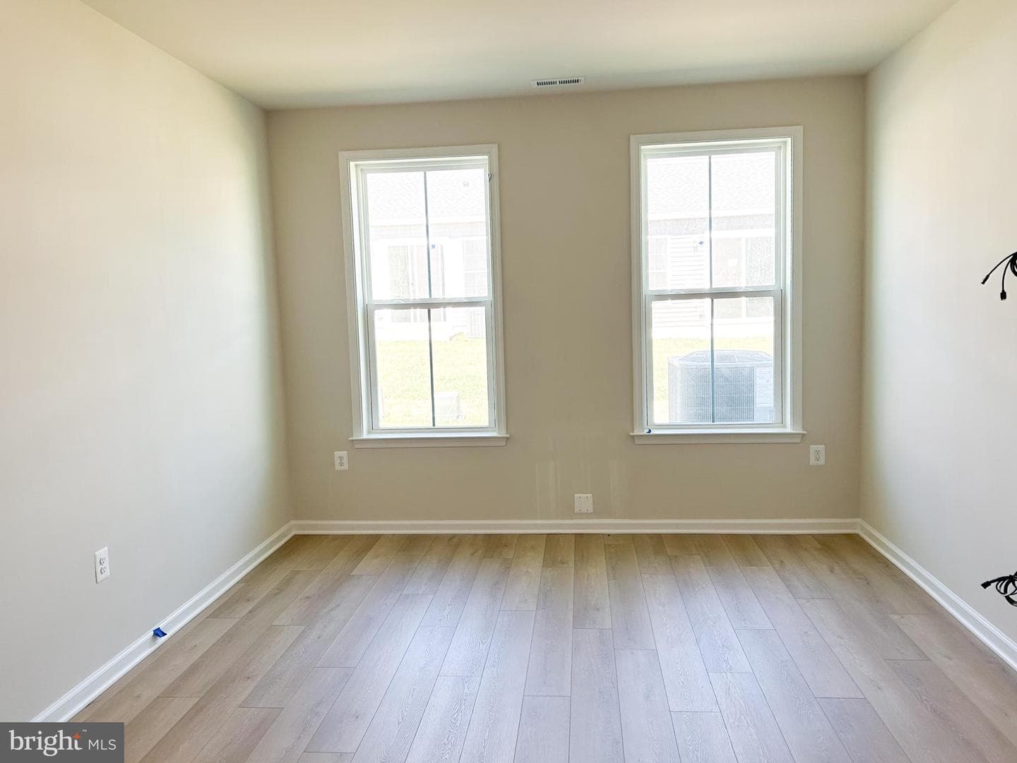 111 Heirloom Way photo 6
