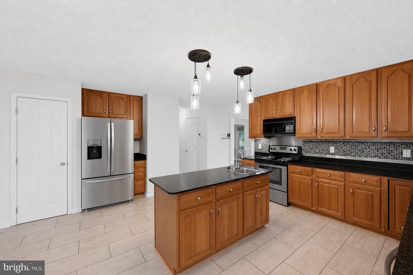 237 Asbury Road photo 4
