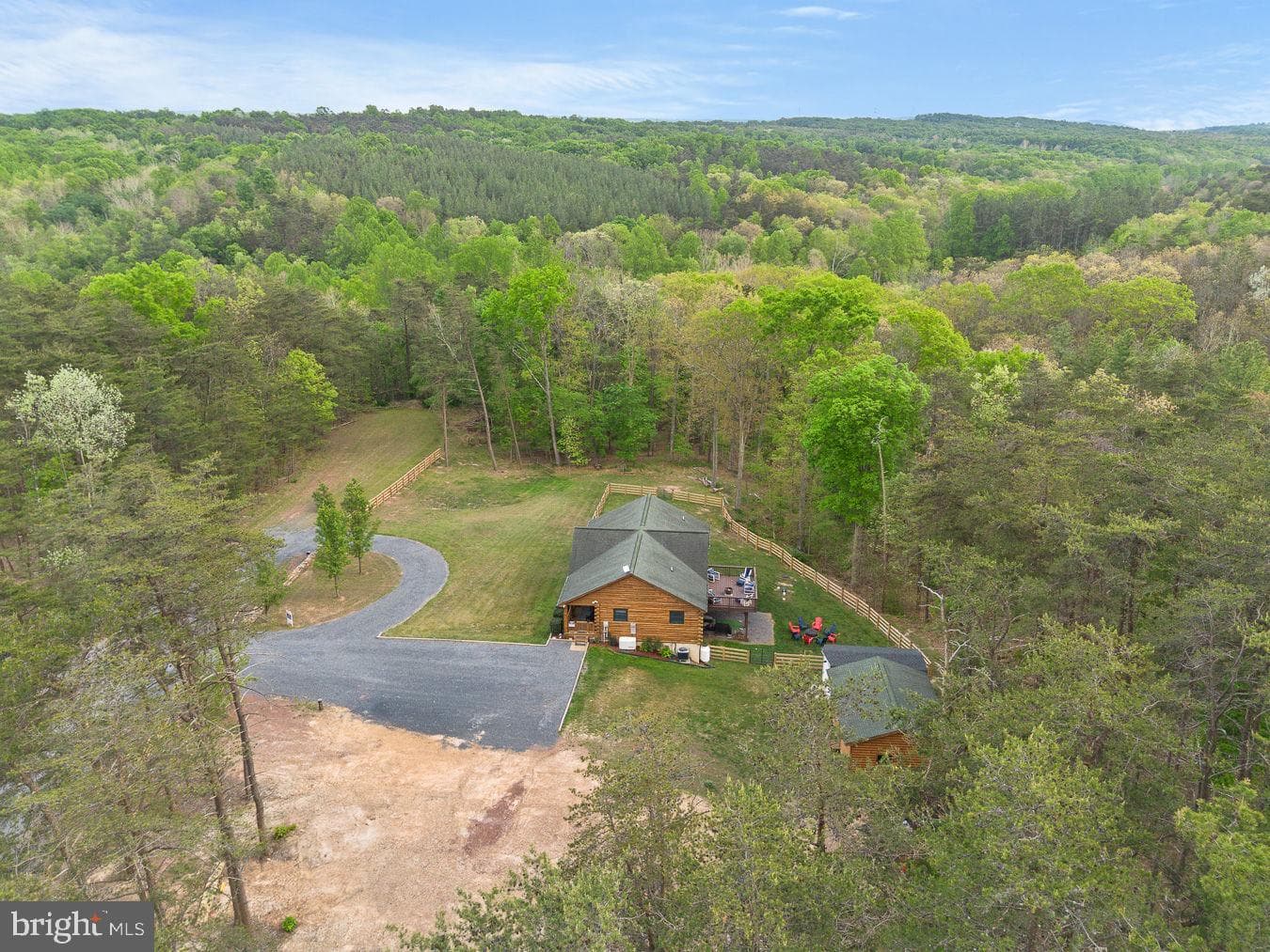 140 Pine Tree Court photo 12