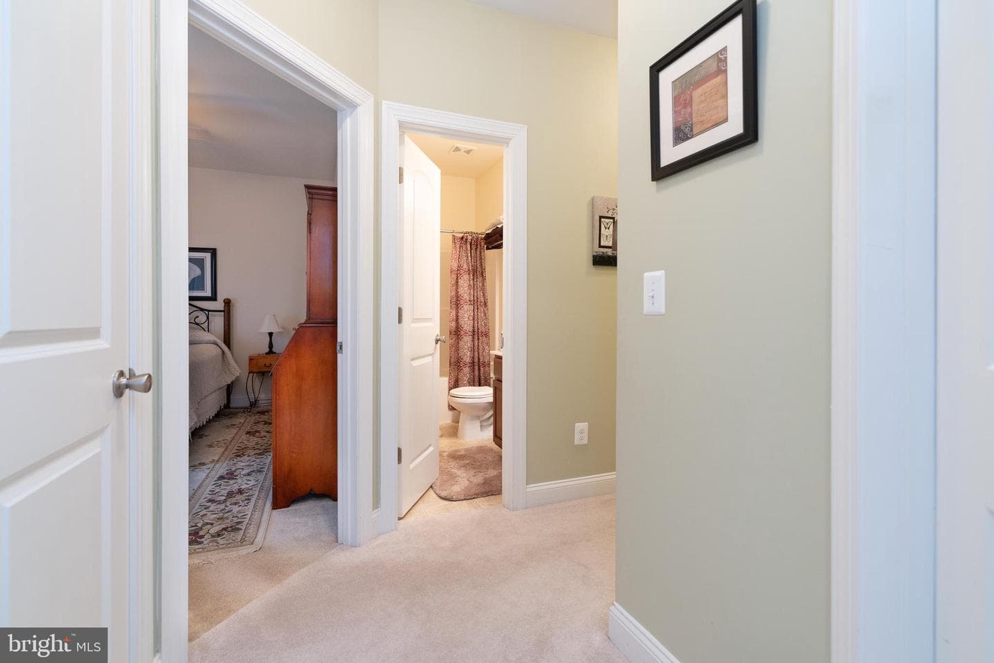 112 Wales Court photo 39