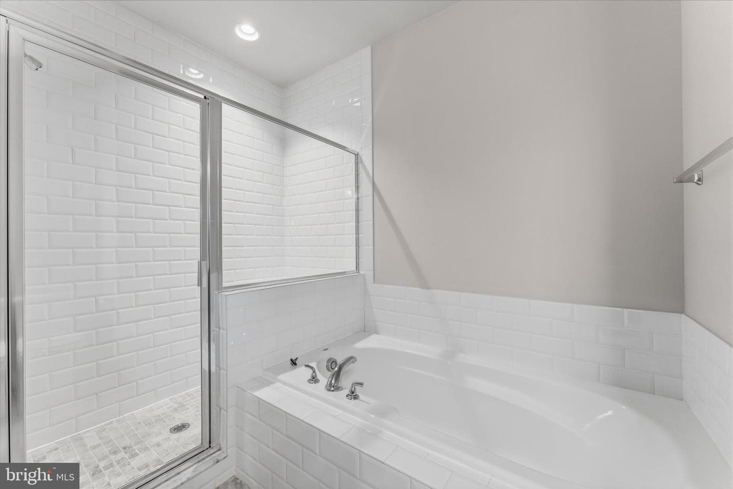 226 Parkland Drive photo 24