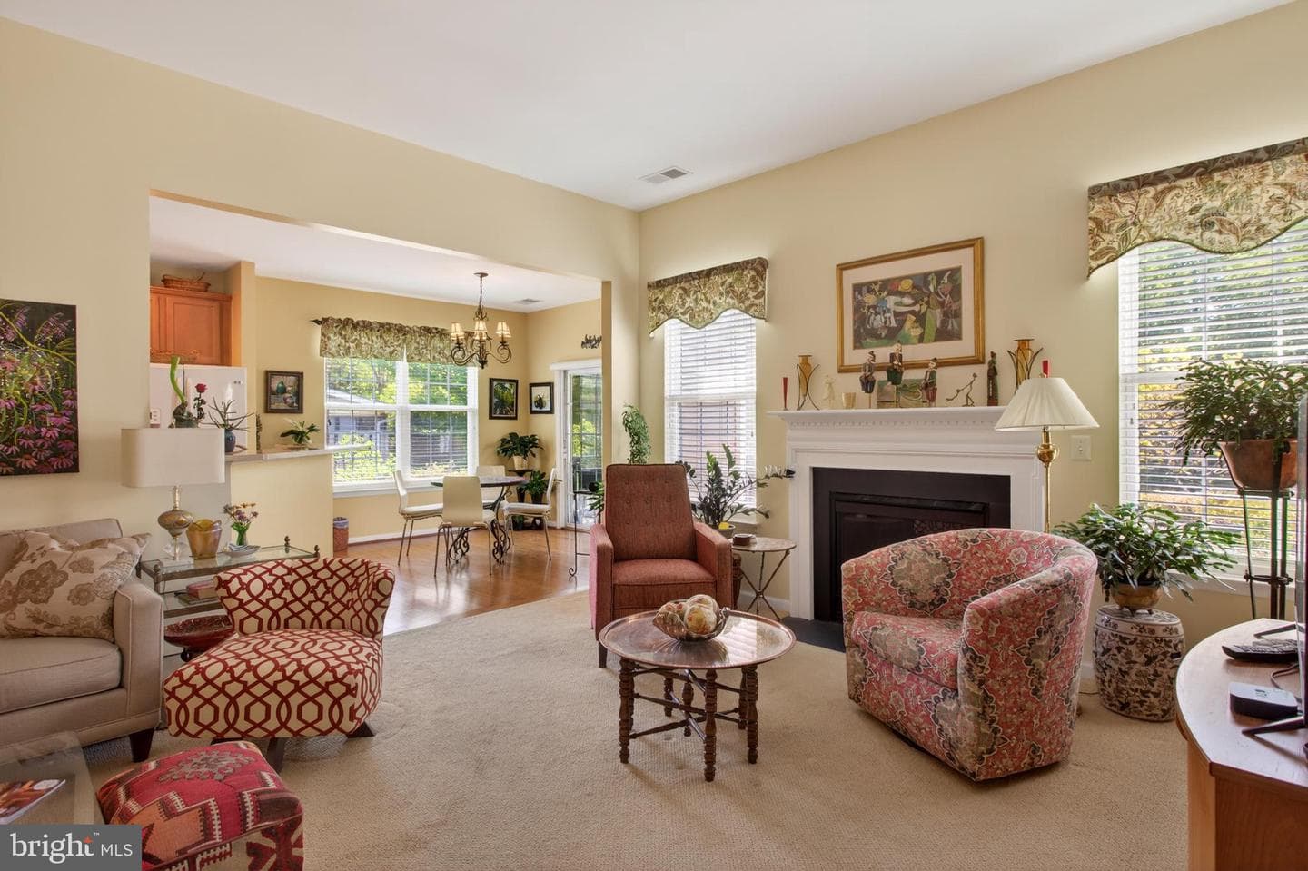 121 Shumard Court photo 9