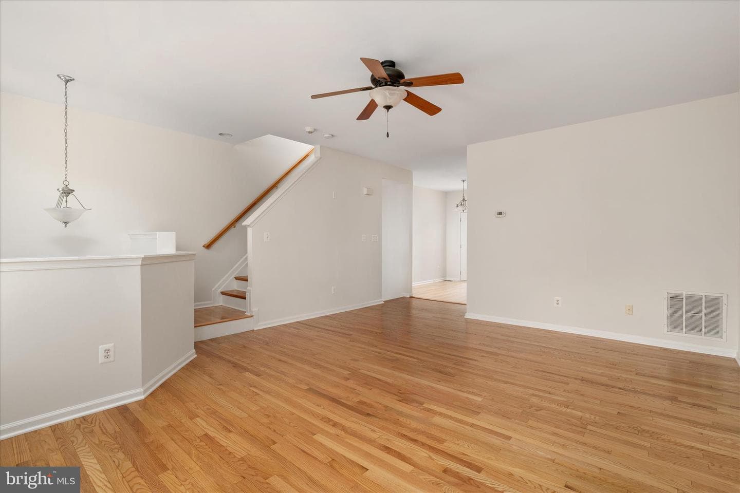 509 Hamilton Court photo 9