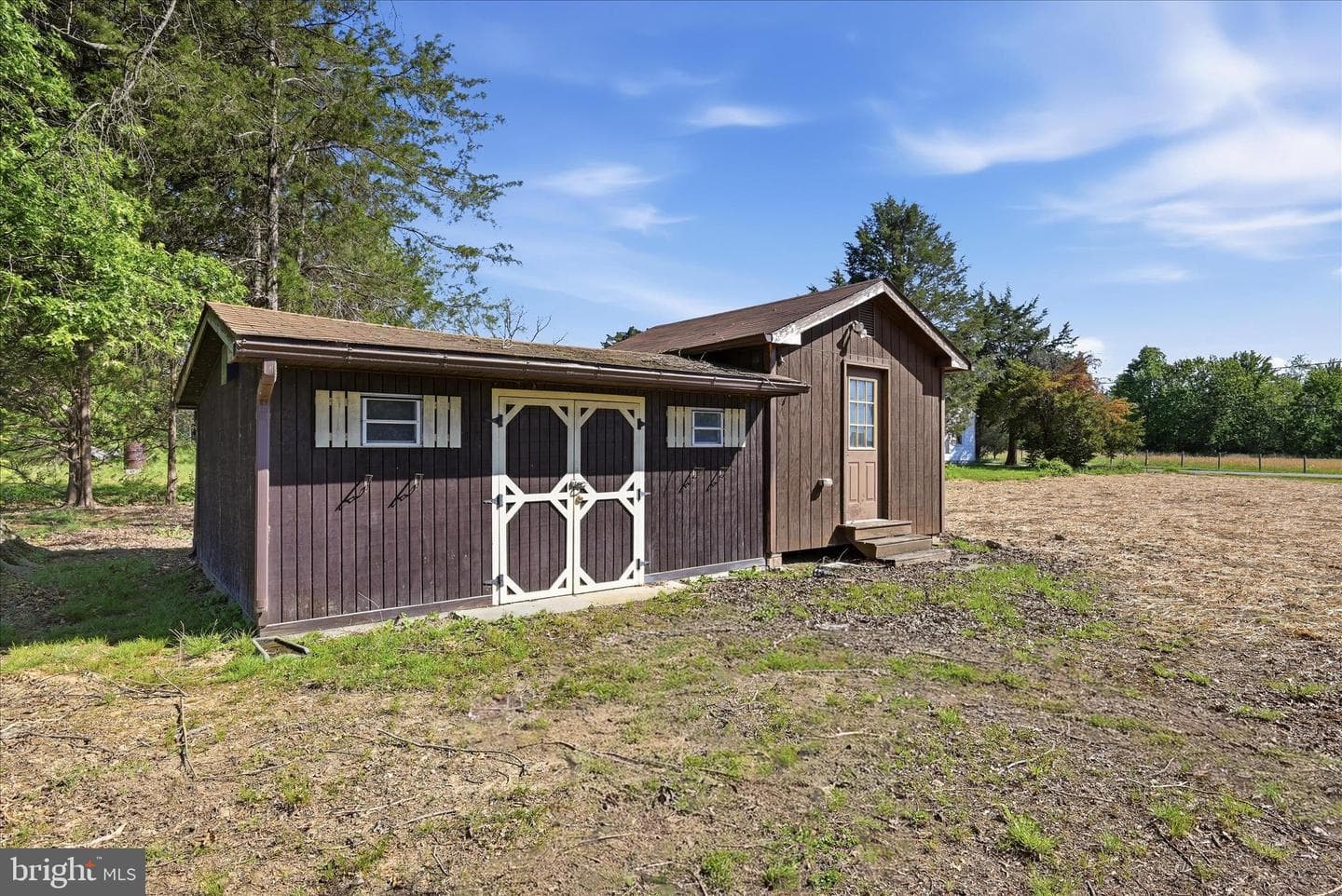 114 Harrison Lane photo 5