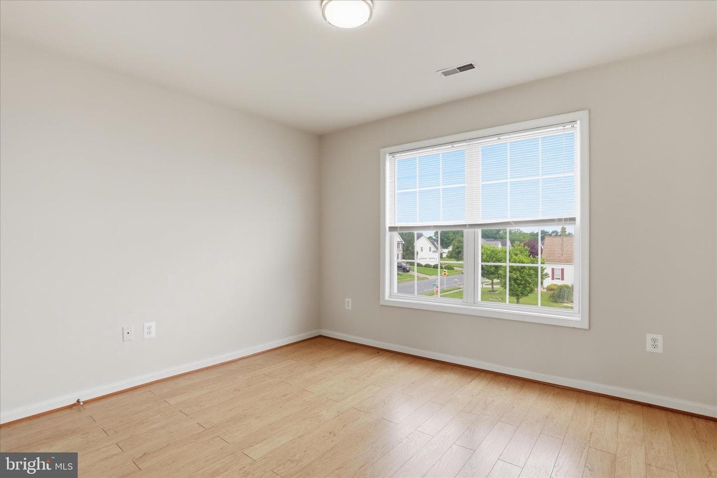 220 Flanagan Drive photo 9