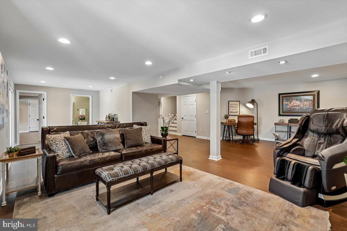 236 Rebecca Drive photo 23