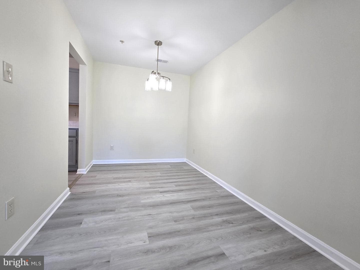 136 Brookland Court #8 photo 13