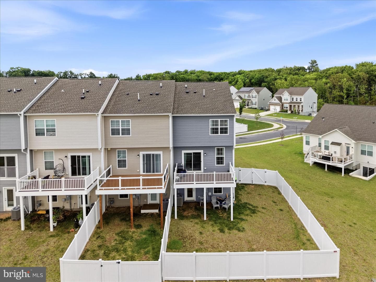 105 Tye Court photo 48