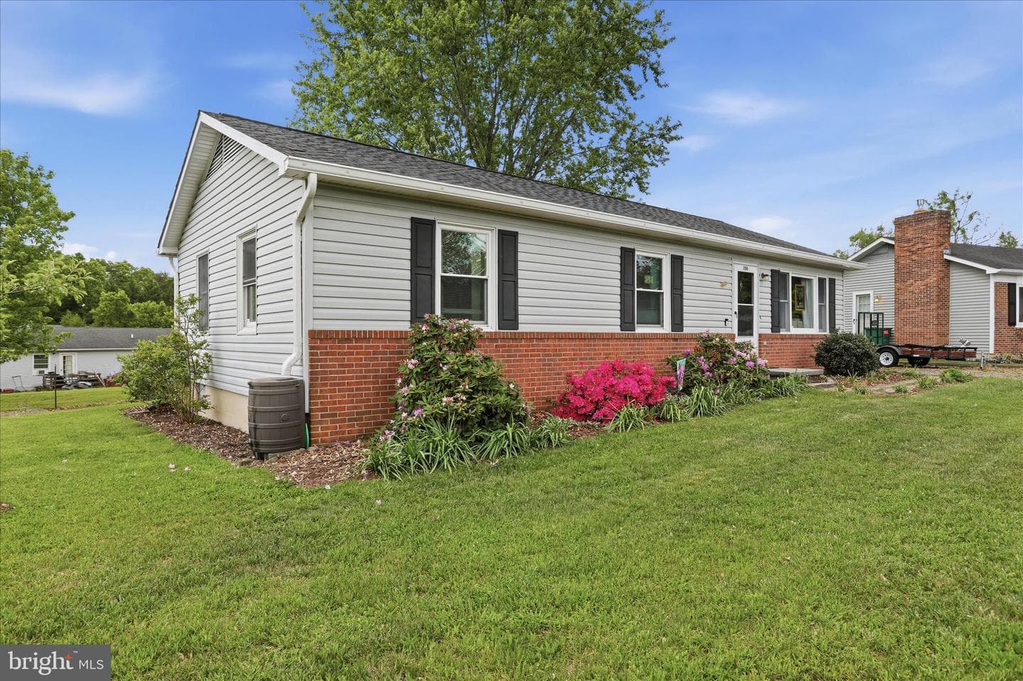 106 Lakeview Court photo 5