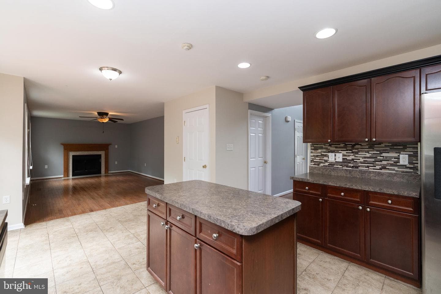 102 Blackpowder Court photo 15