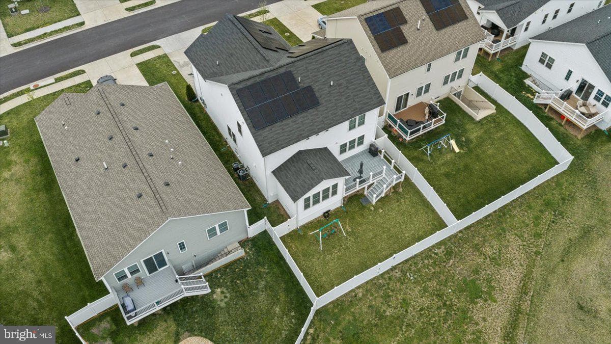 108 Nevermore Drive photo 55